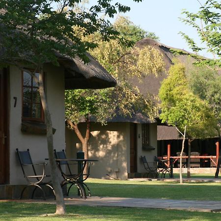 Mongena Private Game Lodge Rust de Winter Rum bild