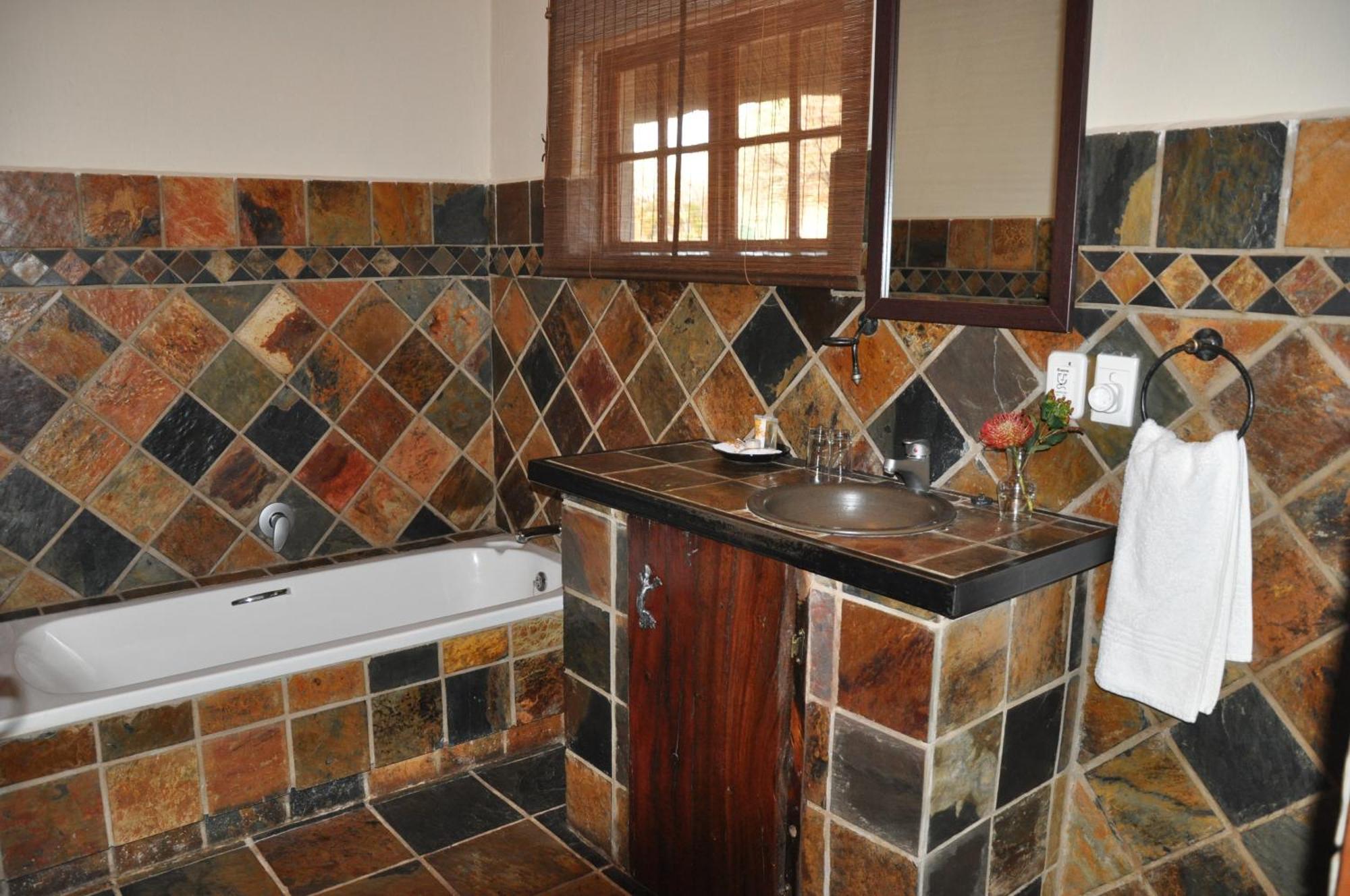 Mongena Private Game Lodge Rust de Winter Rum bild